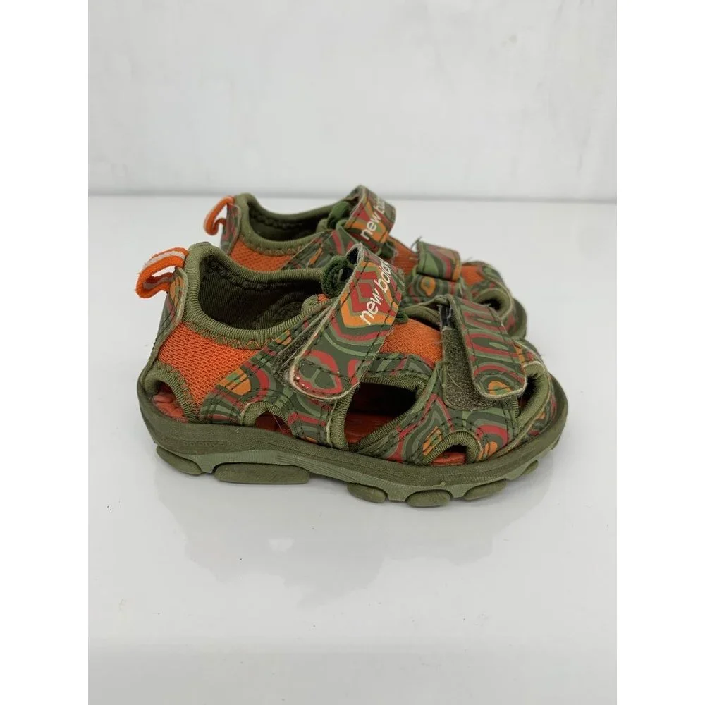 New Balance Toddler Boys Poolside Sandals No Size Tag Looks like 3